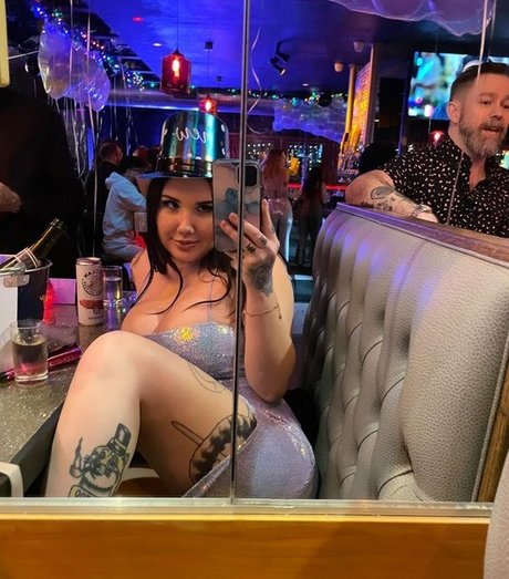 Merrick Deville star hot images