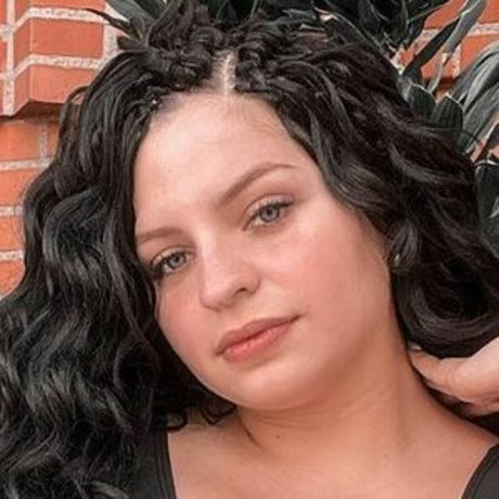 Marianyyaa adult model photo