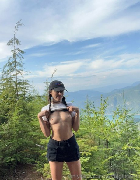 skyhighsierra beautiful pornstar photo