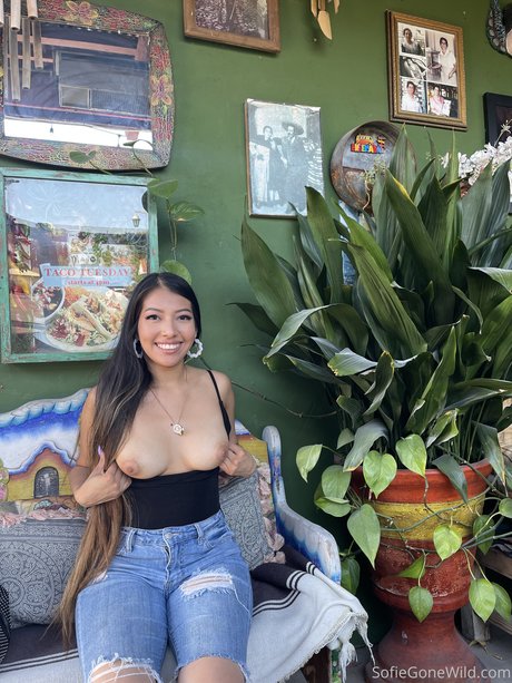 Sofie Gostosa art model archive