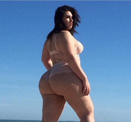 Sabella Monize top model pic