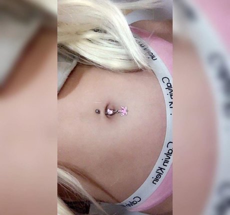 eating onlyfans beautiful nude pic