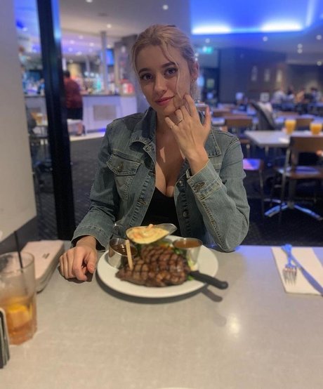 Bree Louise thumbnail