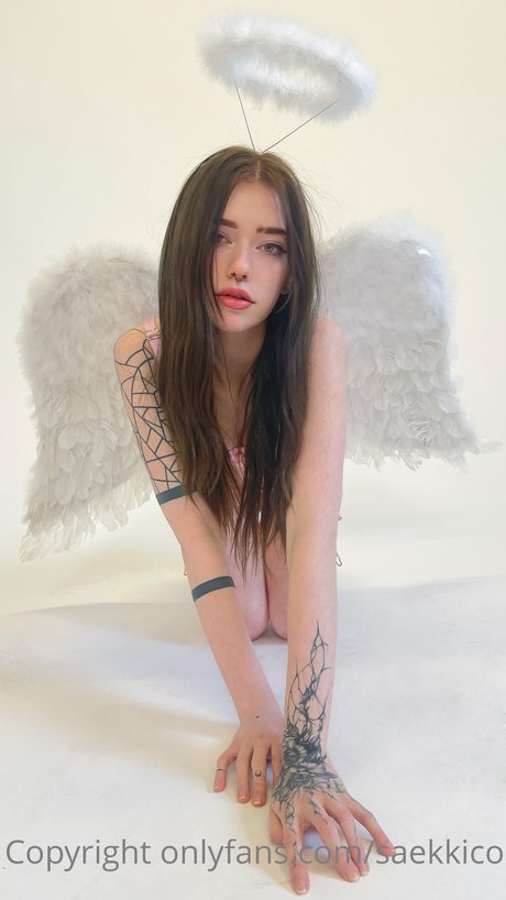 saekkico exclusive model images