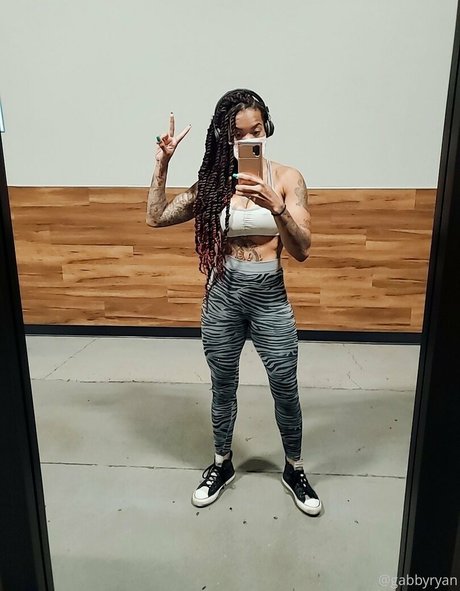 GabbyRyan pornstar sexy pictures