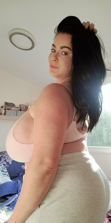 Karla James star photo