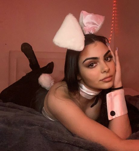 tiahneesolar model sex photos