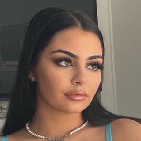 tiahneesolar model sexy pictures