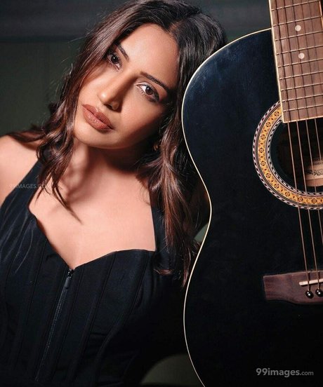 Surbhi Chandna star best archive