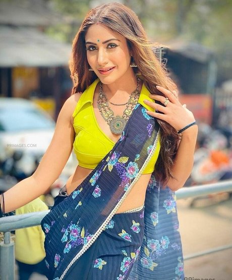 Surbhi Chandna free pornstar pics