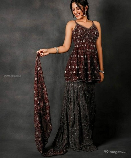 Mirnalini Ravi star photo