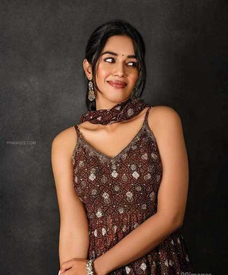 Mirnalini Ravi profile image