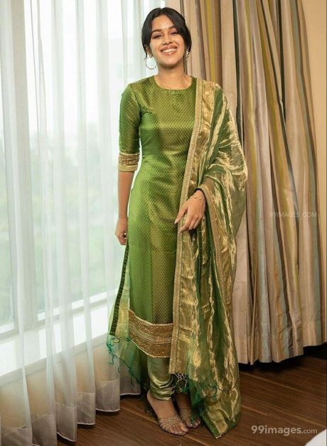 Mirnalini Ravi porn actress image
