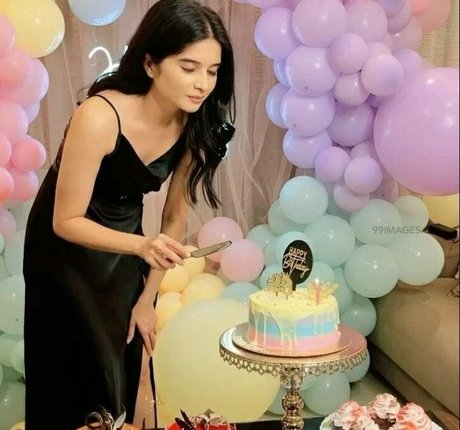 Bhavika Sharma high quality star images