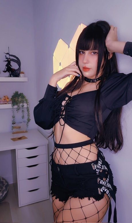 Jean Wanwan nude pornstar photo