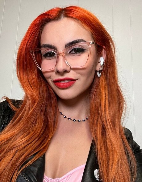 famous gay onlyfans beautiful picture