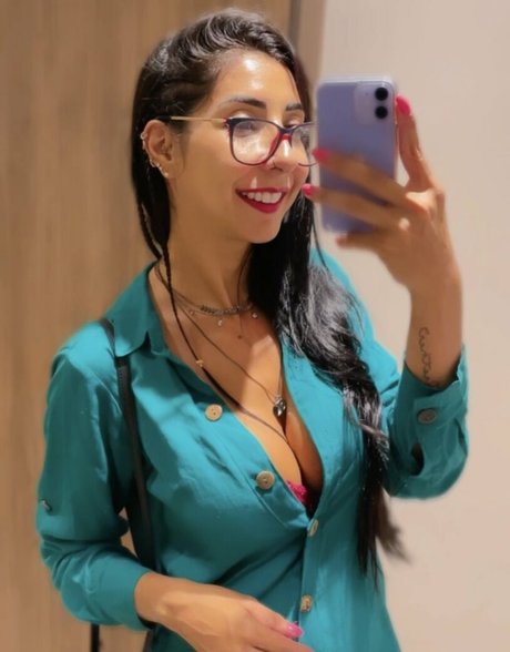 Renatinha Mello nice actress image