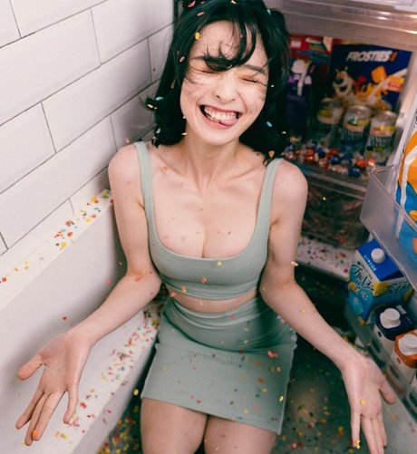 nayoungkim18 pornstar beautiful images