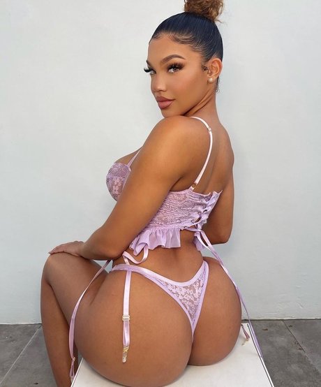 Tiona Fernan model pretty archive