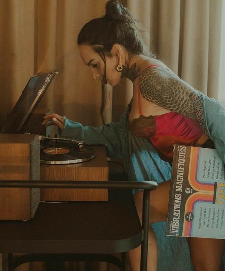 Tatiana Shmayluk beautiful model picture