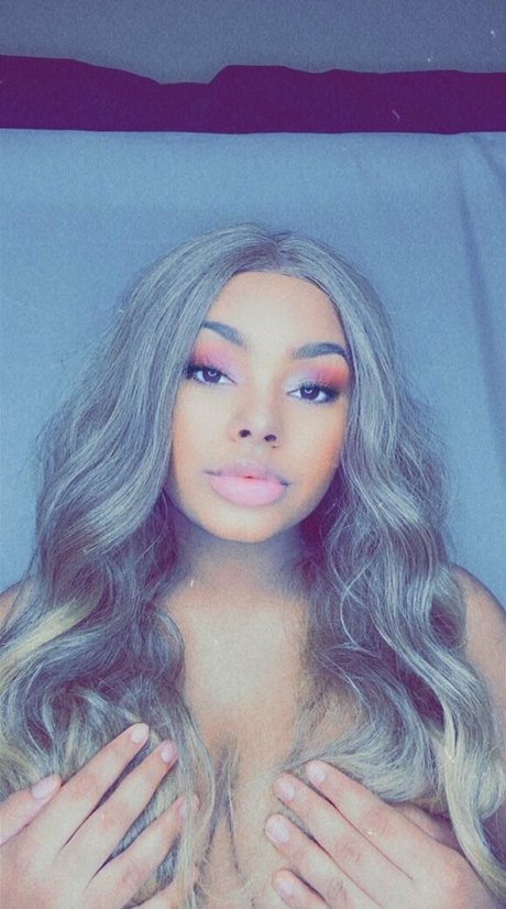 Leah Layne model beautiful photo