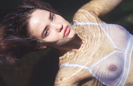 Ishh model naked img