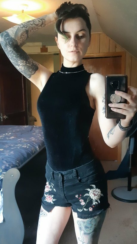 Grandaddyskulls star nudes photos