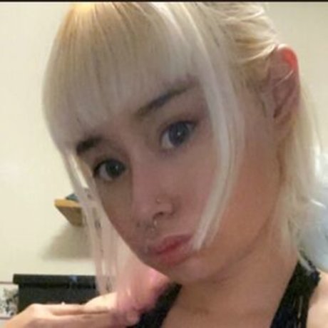 Raynebebe star sexy img