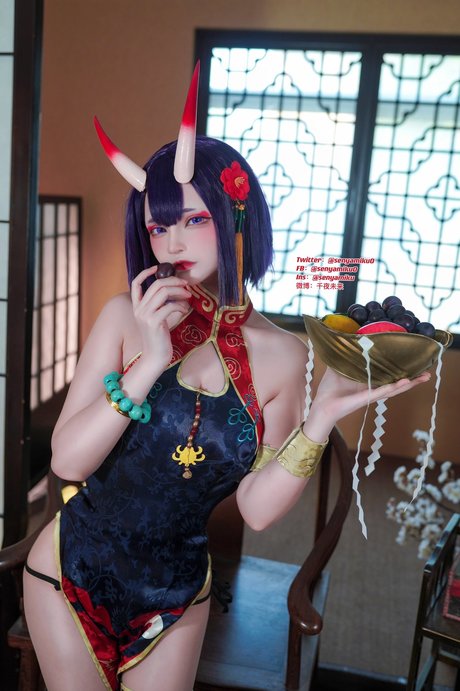 SenyaMiku sexy actress pictures