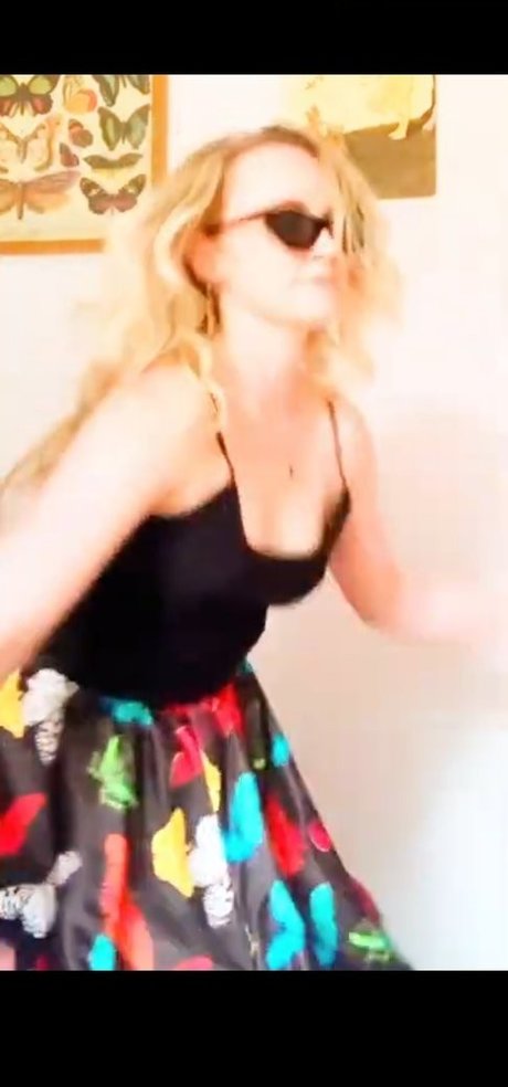 Evanna Lynch star perfect galleries