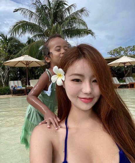 moon fit_ top model photos