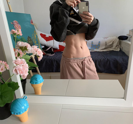 Naniheichou star erotic gallery