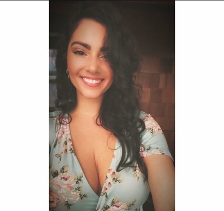 Emilee Fitzpatrick nice actress img