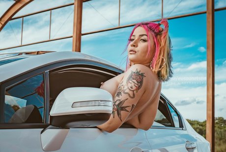 solariez model pornographic image