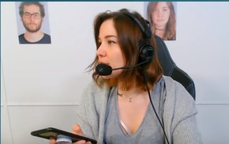 Aayley model hot galleries