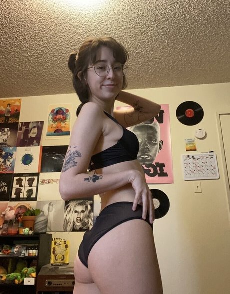 Dinkhoe free model pics