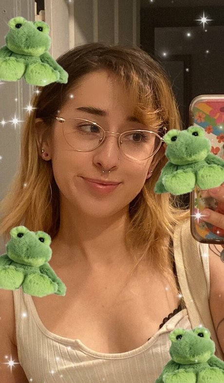 Dinkhoe porn actress archive