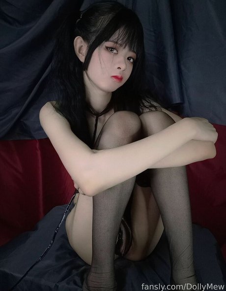 DollyMew star adult pictures