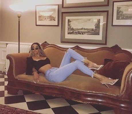 Alysse Joyner star exclusive images