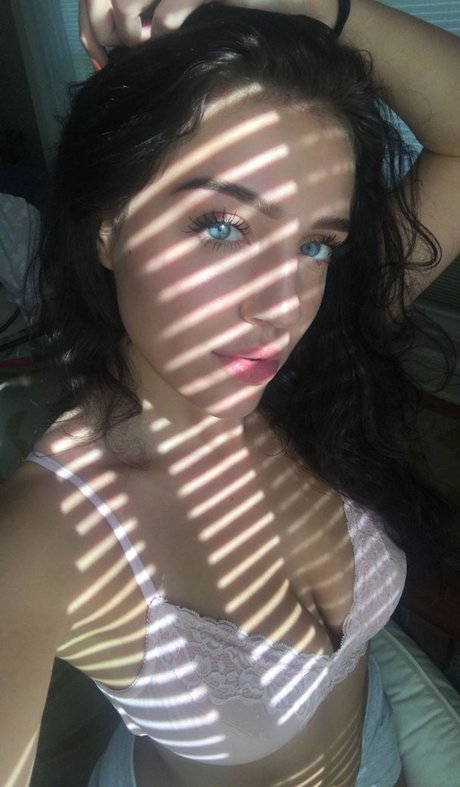 Cassie Camellia art actress picture