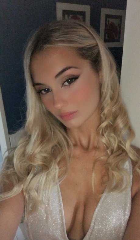 Cande Simoneit pornstar perfect images