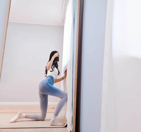 Lu luet model sexy archive