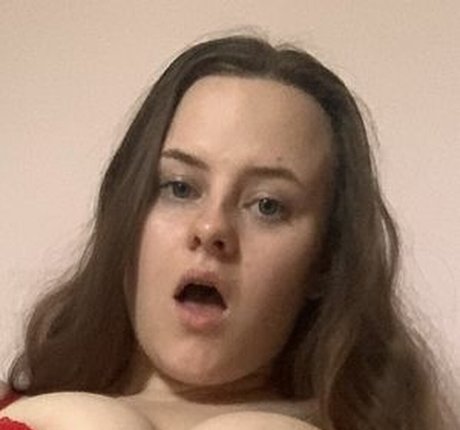 Tigoldbitties1 pornographic actress pic
