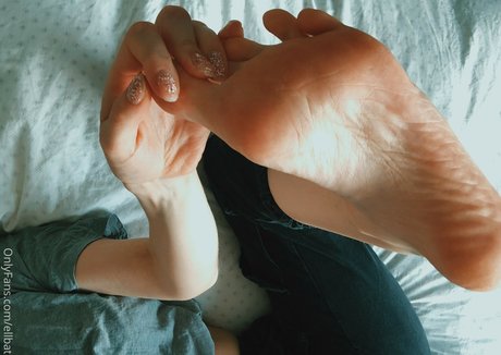 Ellbat adult actress img