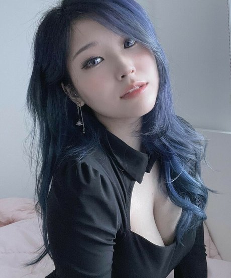 YoonHyoonAikuros profile image