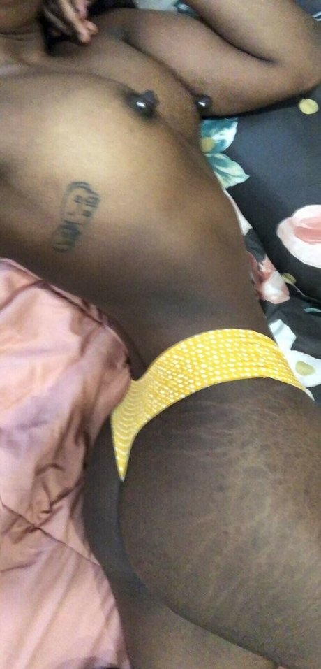 Zahra Rai nude model photo