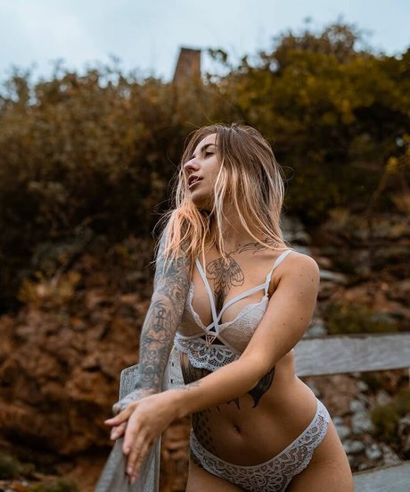 pandatylr sexy model pic