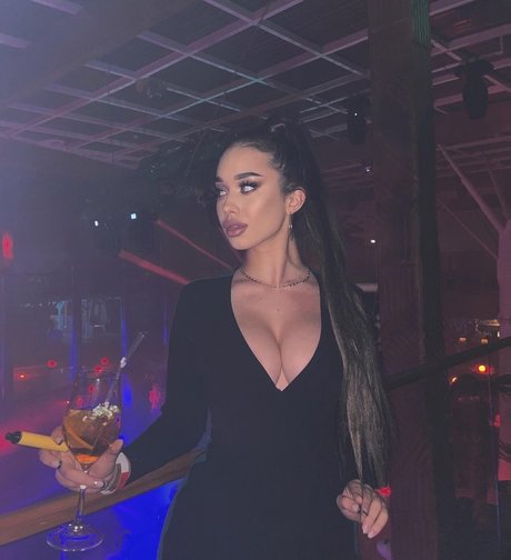 Sophia Adamova model erotic image