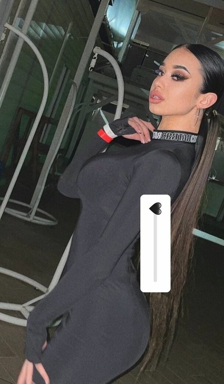 Sophia Adamova model free pics