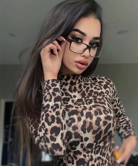 Sophia Adamova adult star photos